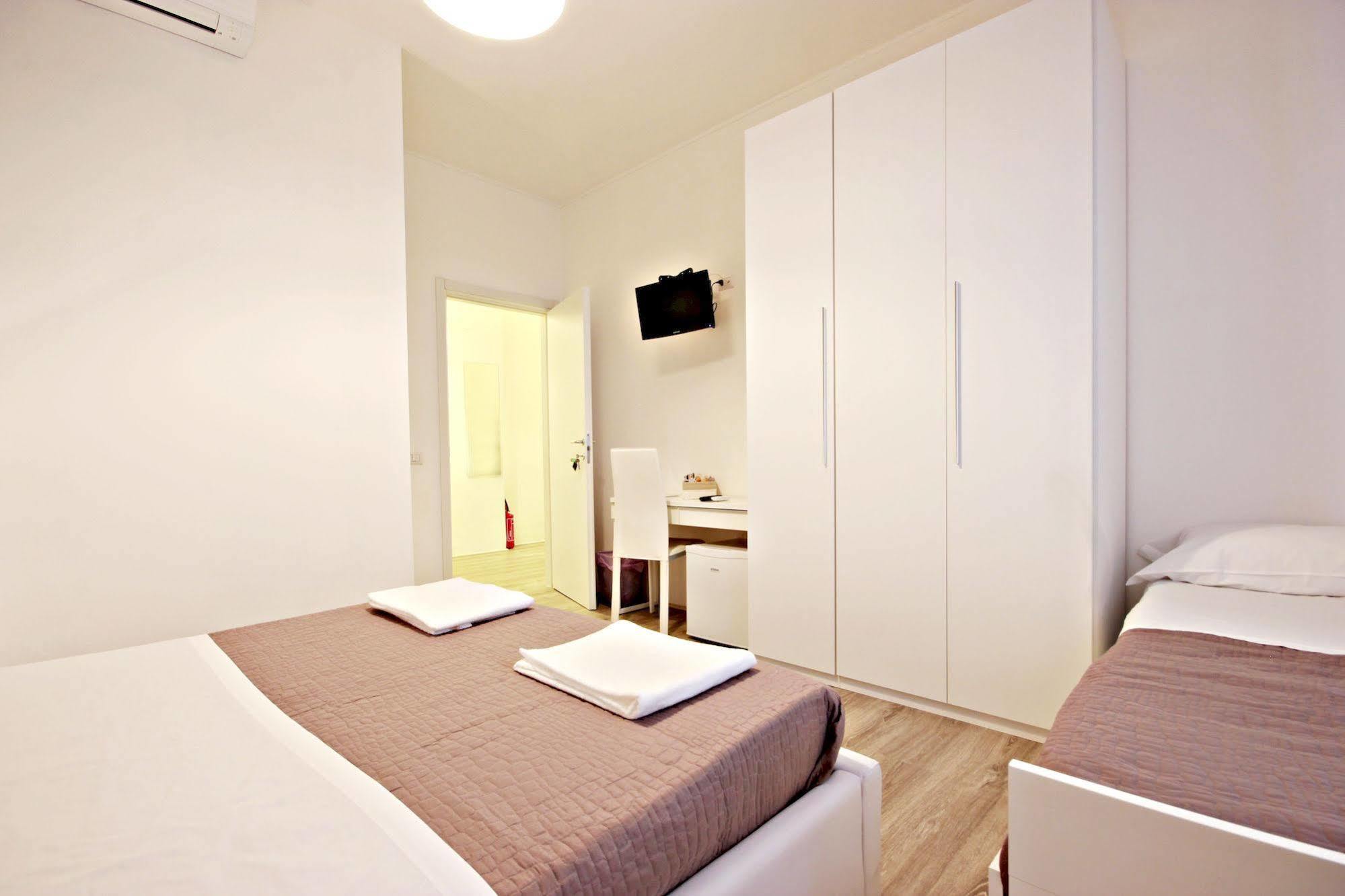 Le Piazze Di Roma Bed & Breakfast Ngoại thất bức ảnh