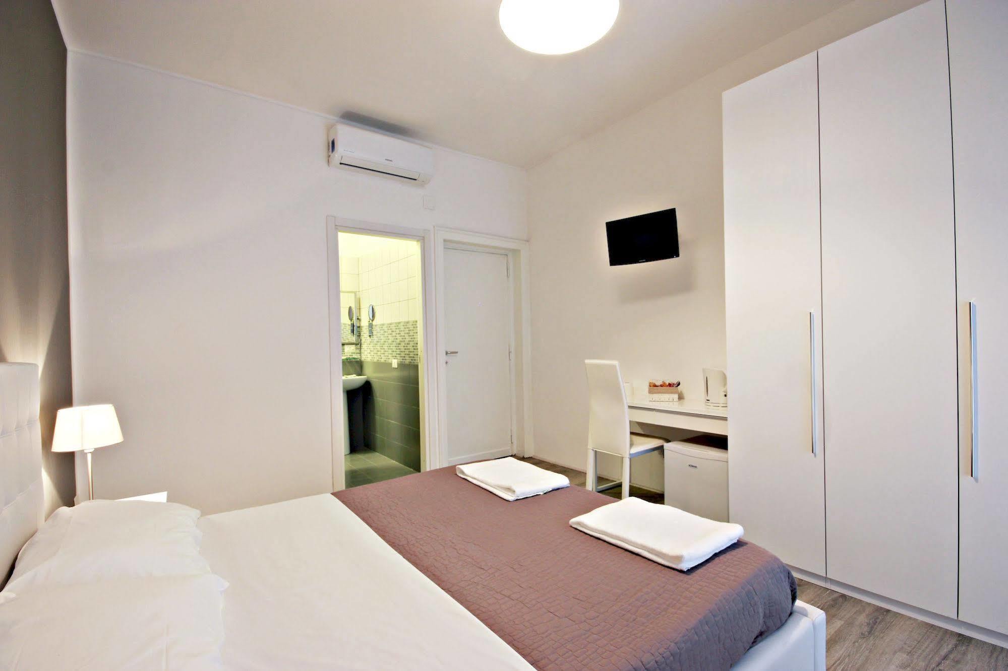 Le Piazze Di Roma Bed & Breakfast Ngoại thất bức ảnh