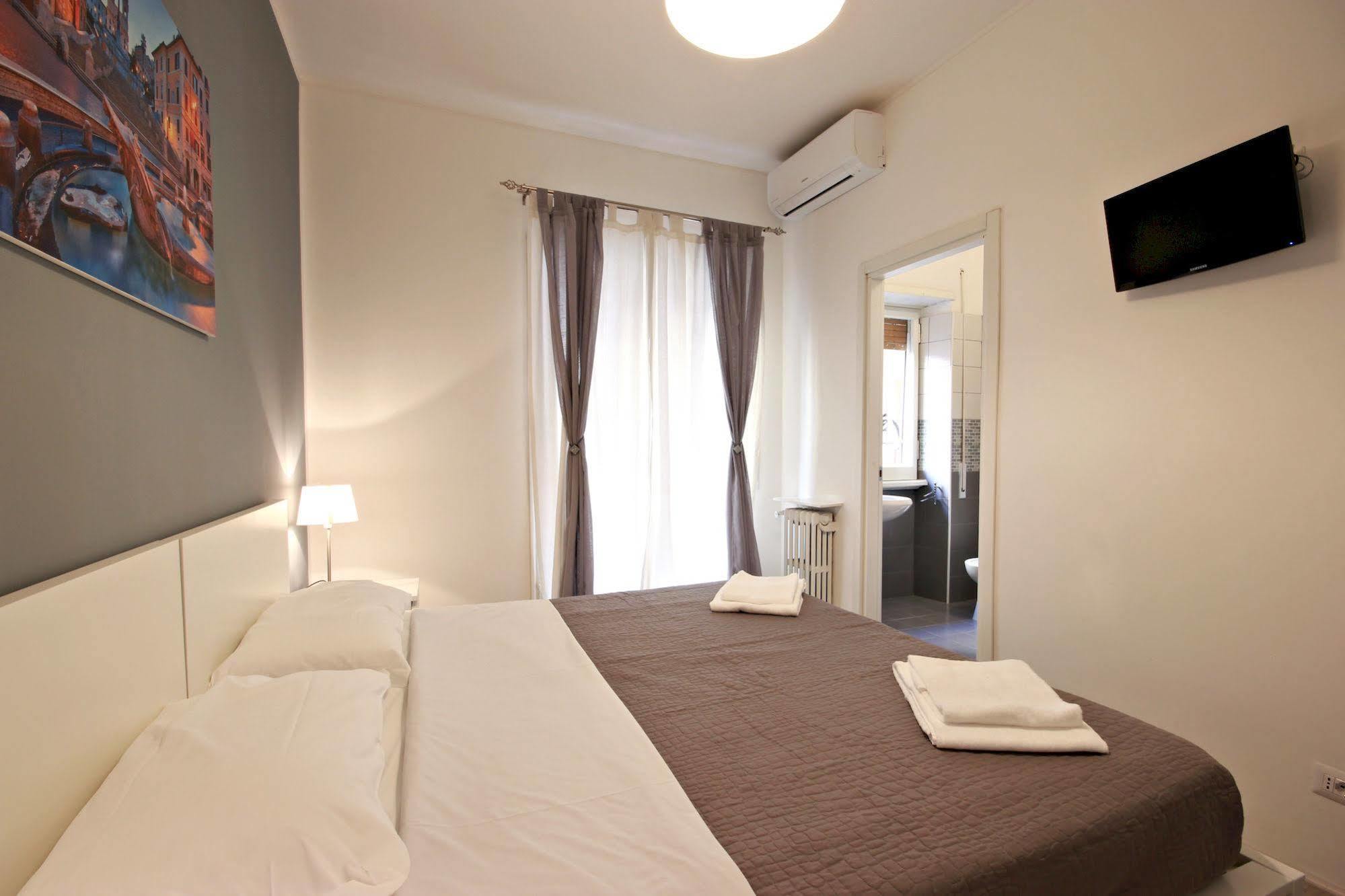 Le Piazze Di Roma Bed & Breakfast Ngoại thất bức ảnh